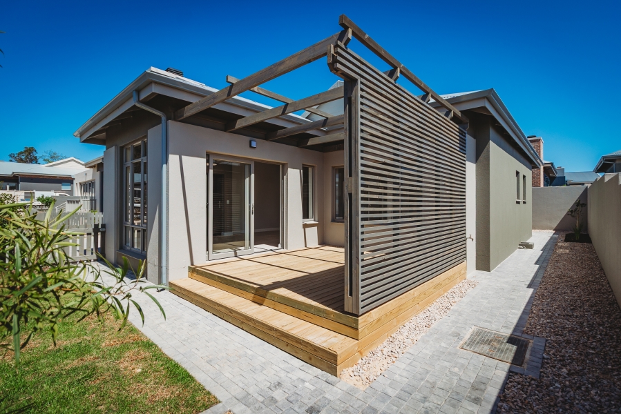 3 Bedroom Property for Sale in Kraaibosch Western Cape